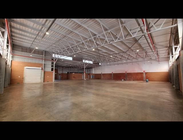 1,223M² WAREHOUSE TO LET IN GLEN MARAIS